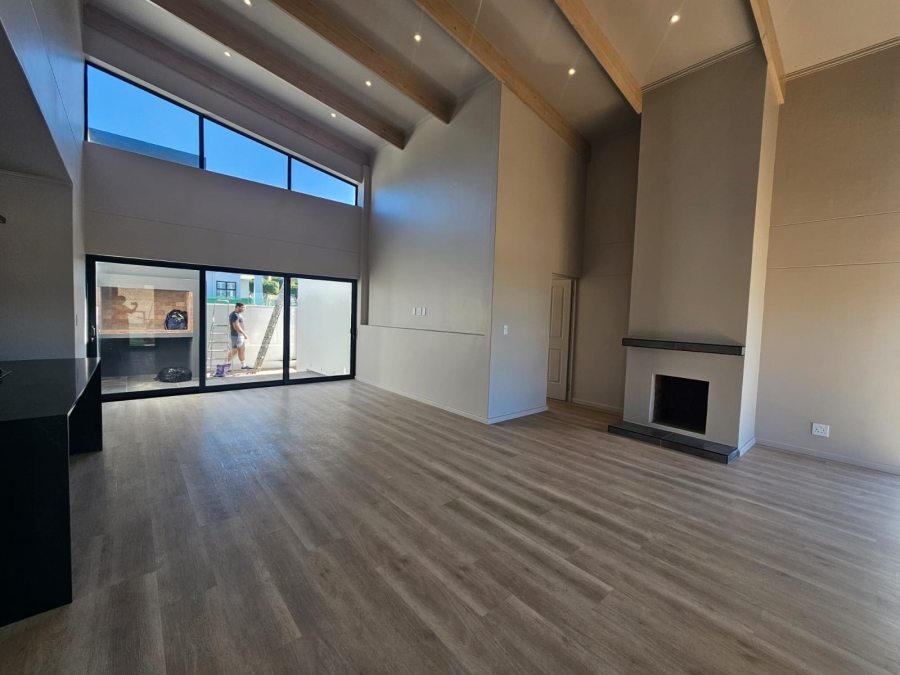 3 Bedroom Property for Sale in Stilbaai Oos Western Cape